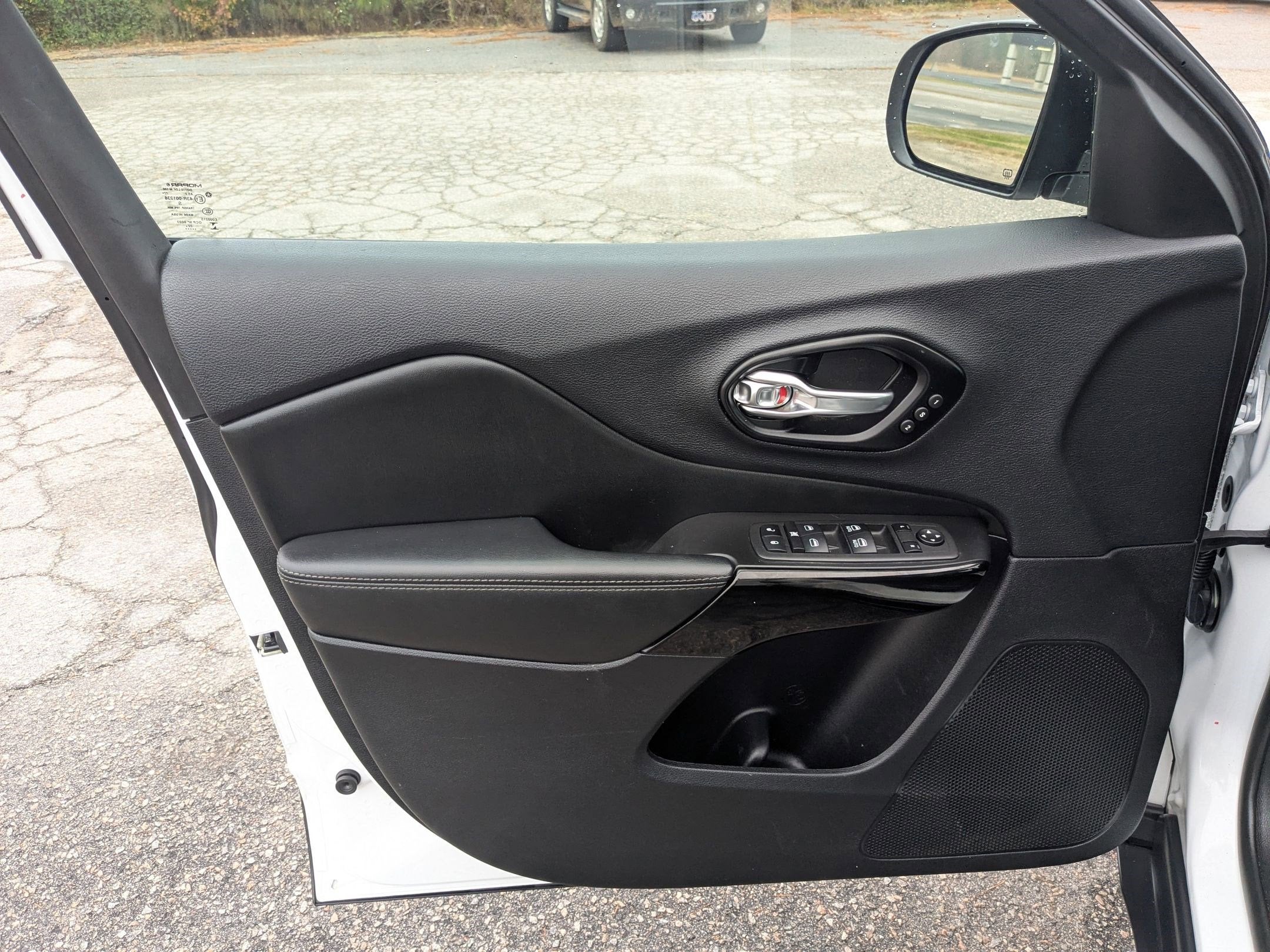 2023 Jeep Cherokee Altitude Lux 4x4