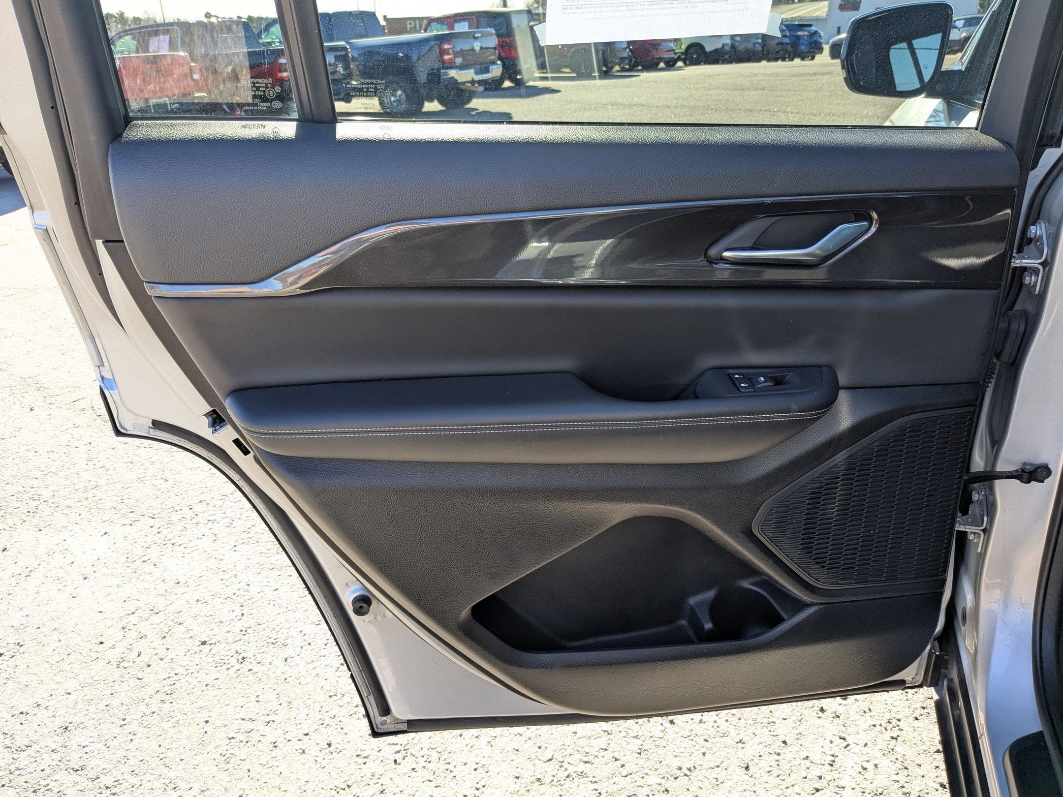 2023 Jeep Grand Cherokee L Altitude