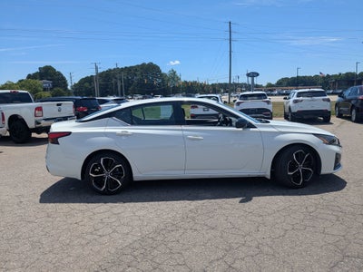 2024 Nissan Altima SR FWD