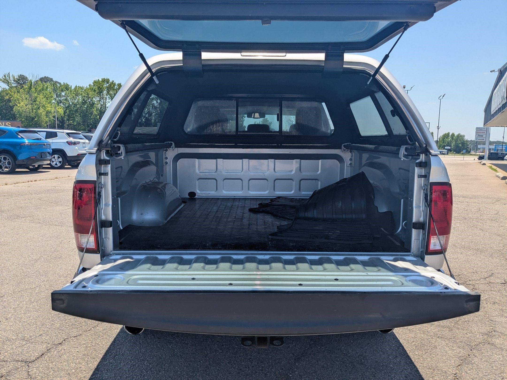 2018 RAM 1500 Big Horn Crew Cab 4x4 5'7' Box