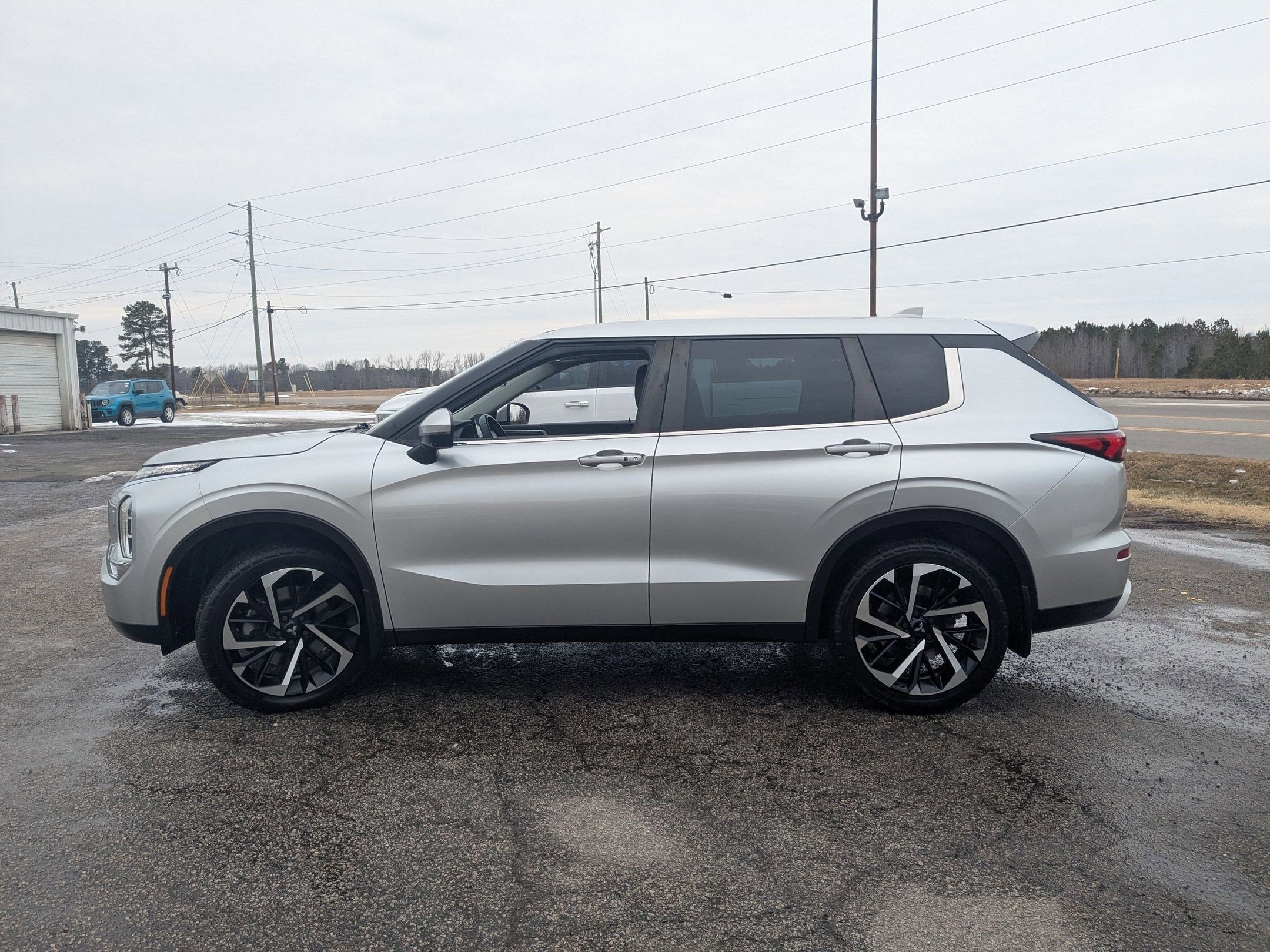 2023 Mitsubishi Outlander SE 2.5 S-AWC