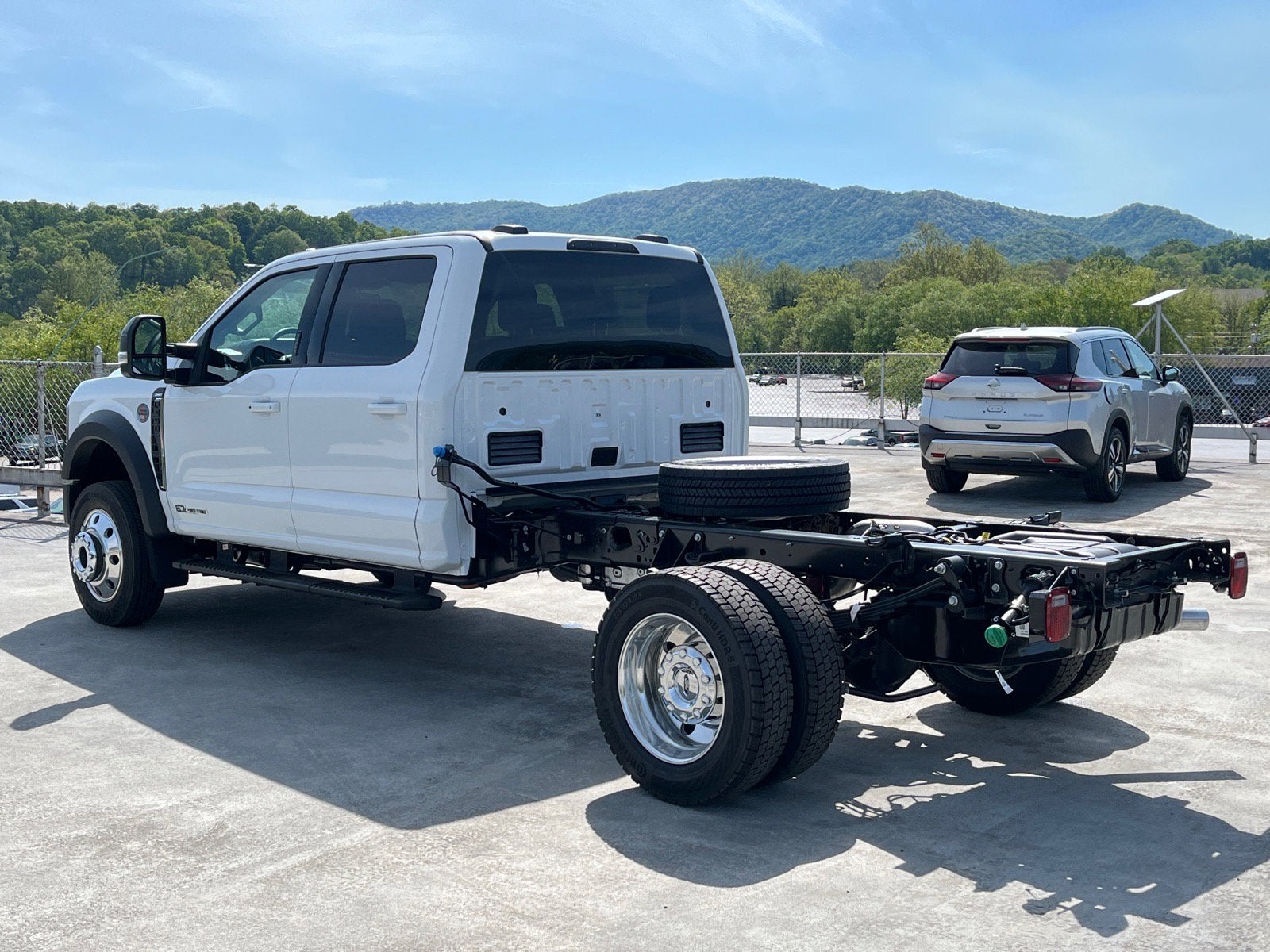 2026 Ford Super Duty F-450 DRW LARIAT