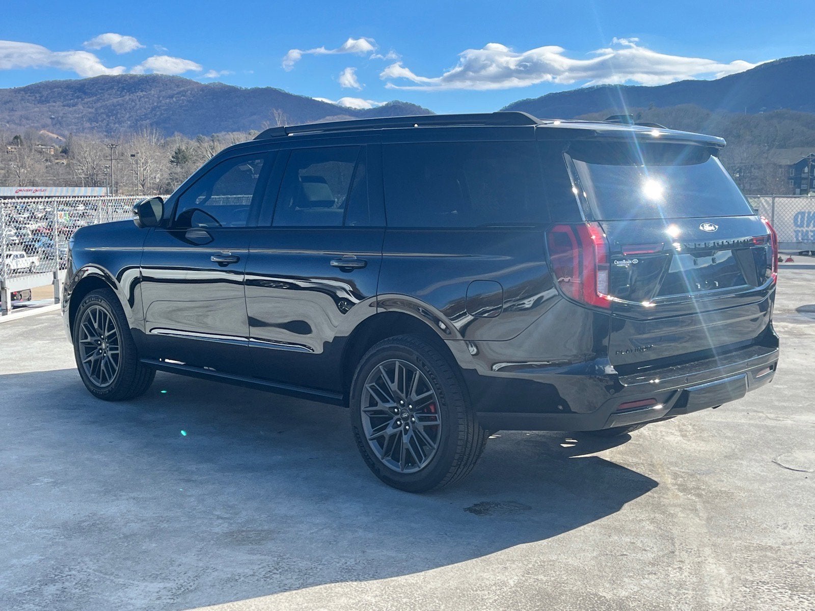 2025 Ford Expedition Platinum