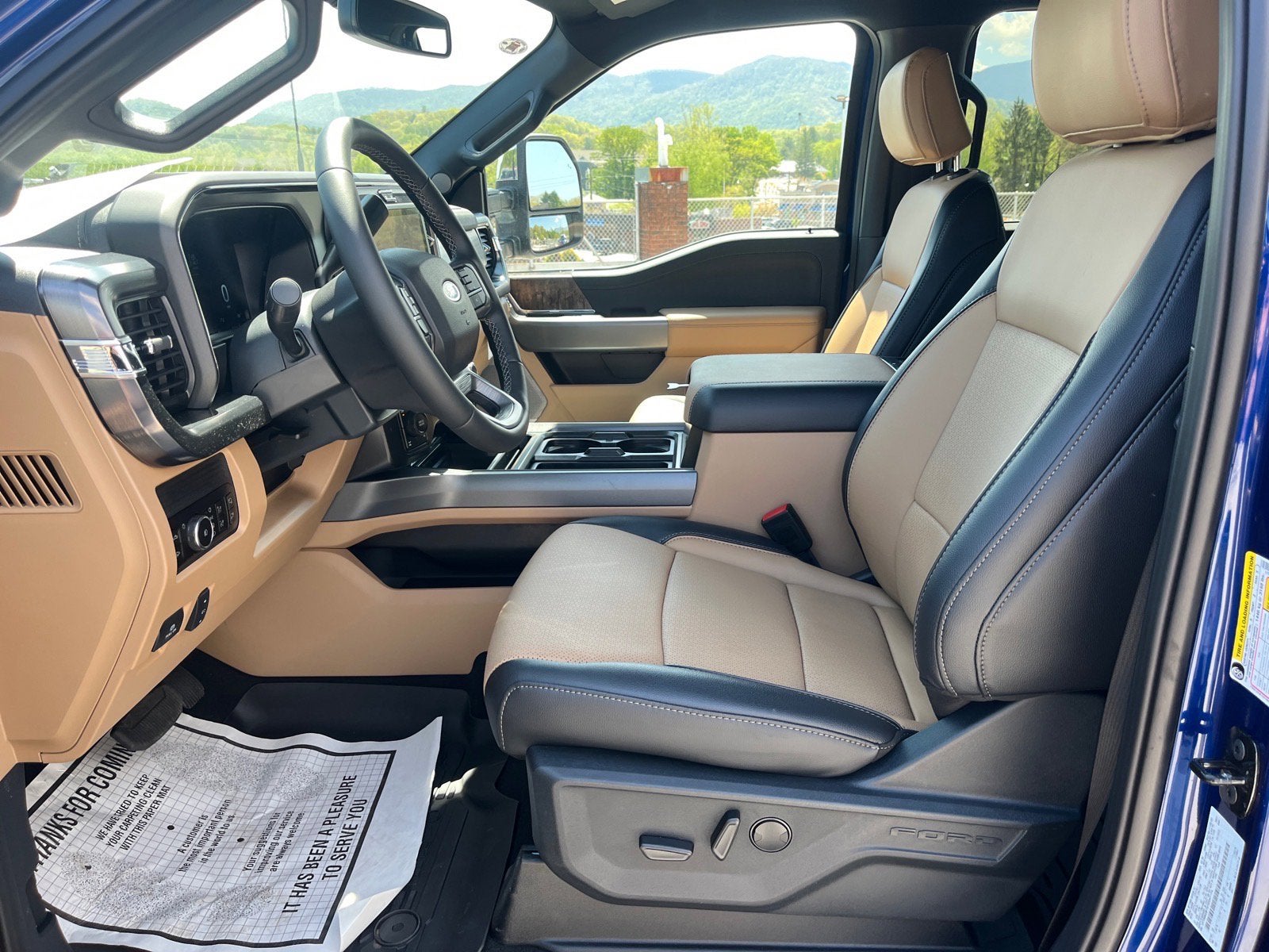 2026 Ford Super Duty F-250 SRW LARIAT