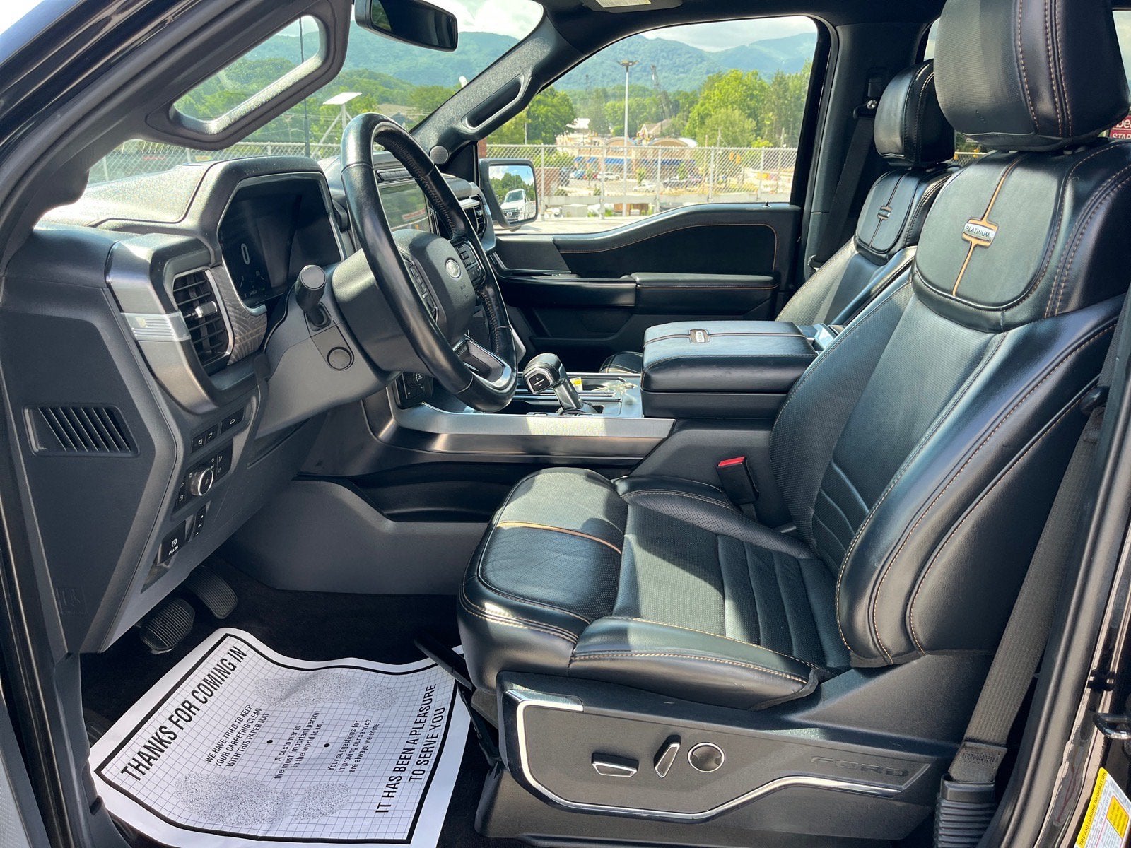 2022 Ford F-150 Platinum