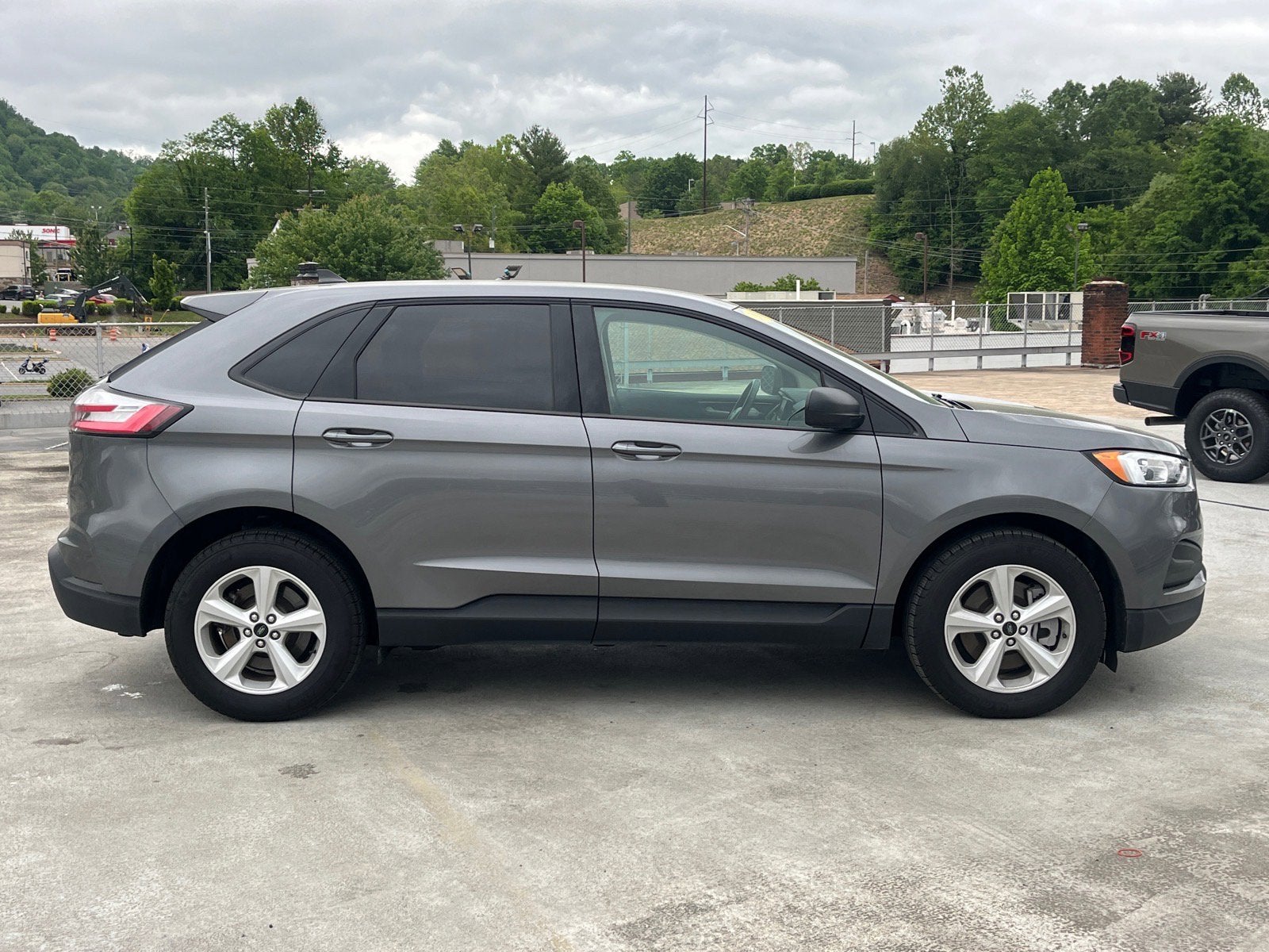 2024 Ford Edge SE