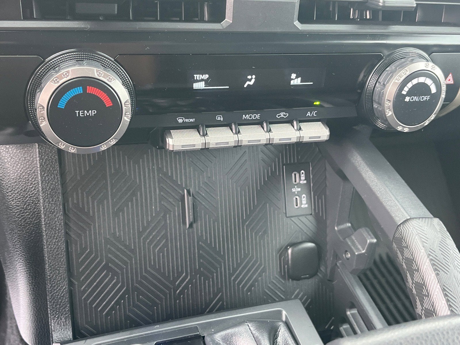 2024 Toyota Tacoma 4WD SR5