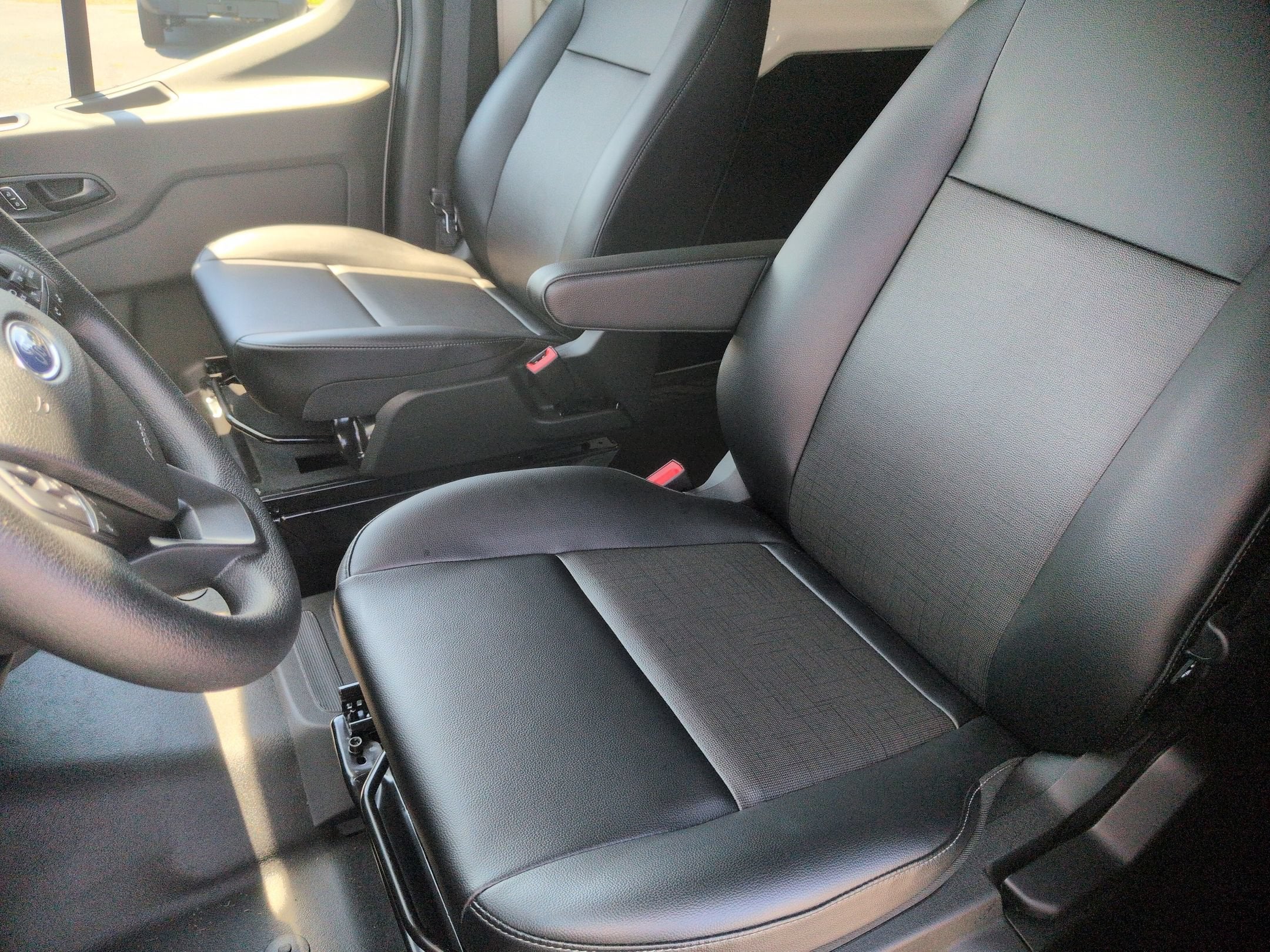 2025 Ford Transit Cargo Van Base