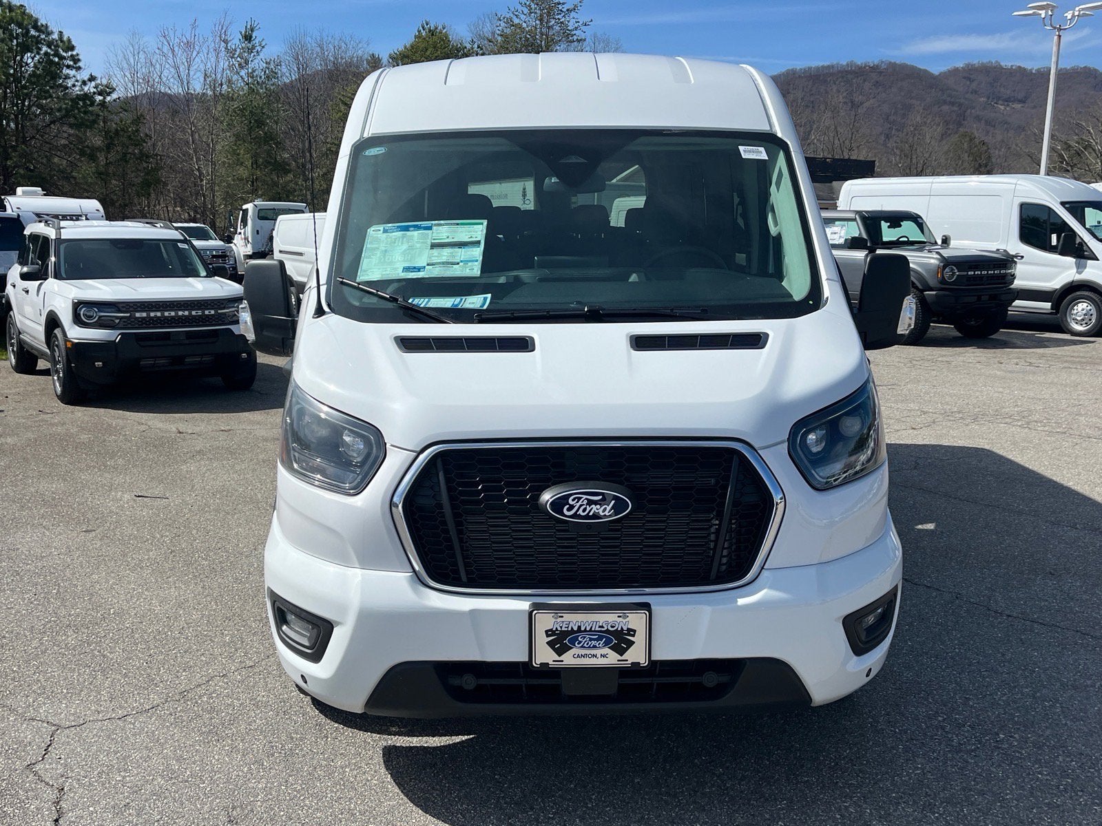 2026 Ford Transit Passenger Wagon 350 XLT