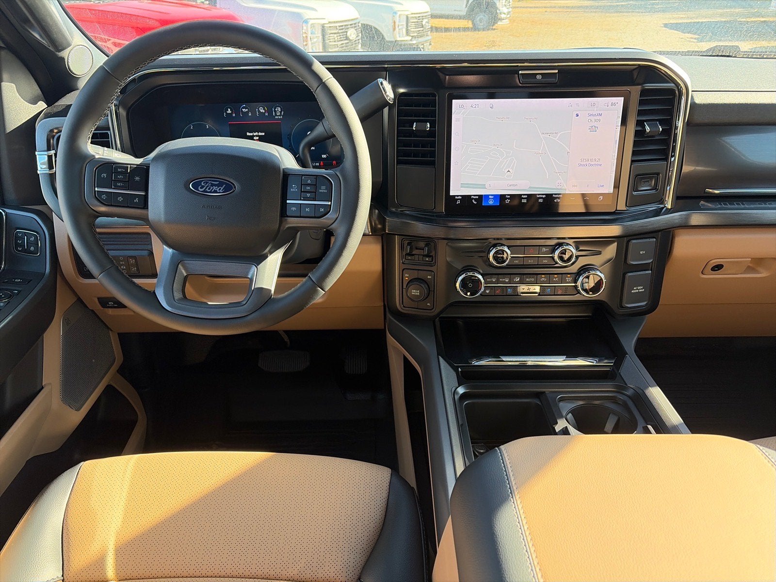 2027 Ford Super Duty F-450 DRW Lariat DRW