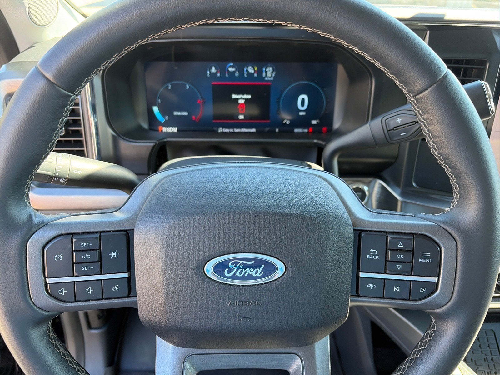 2026 Ford Super Duty F-450 DRW Lariat DRW