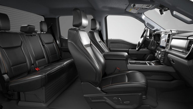 2026 Ford Super Duty F-450 DRW Lariat DRW