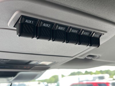 2025 Ford Super Duty F-550 DRW XLT DRW