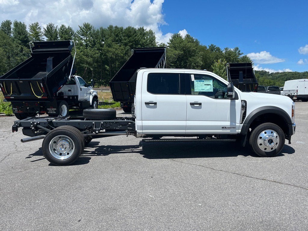 2025 Ford Super Duty F-550 DRW XLT DRW