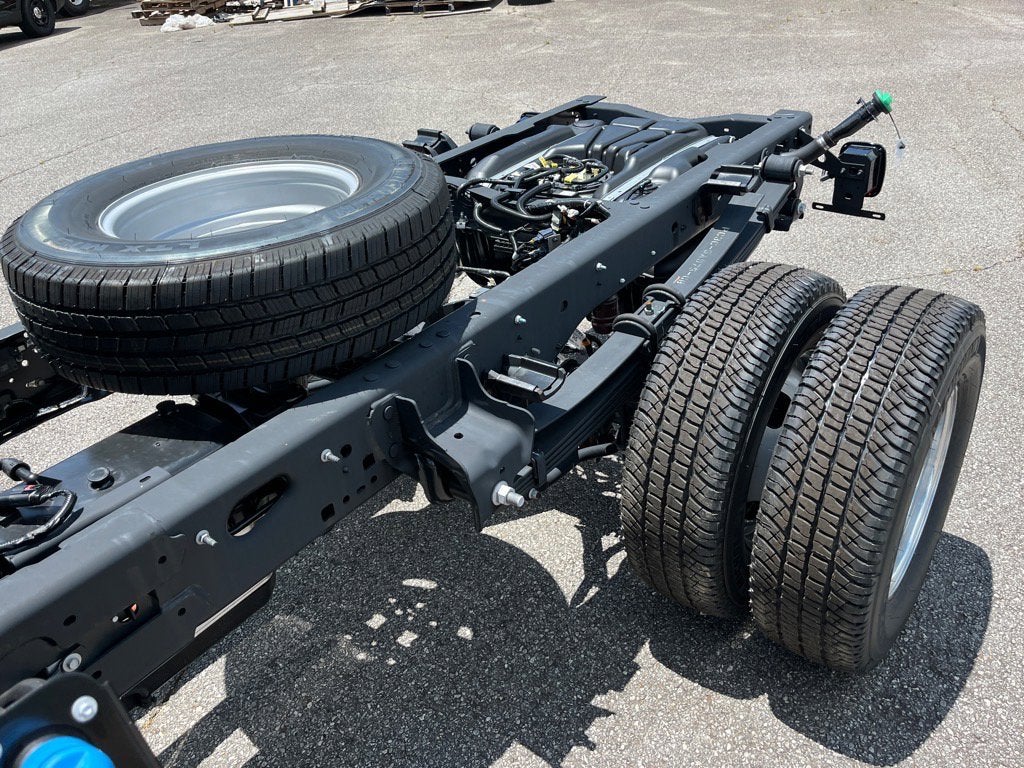 2025 Ford Super Duty F-350 DRW XLT