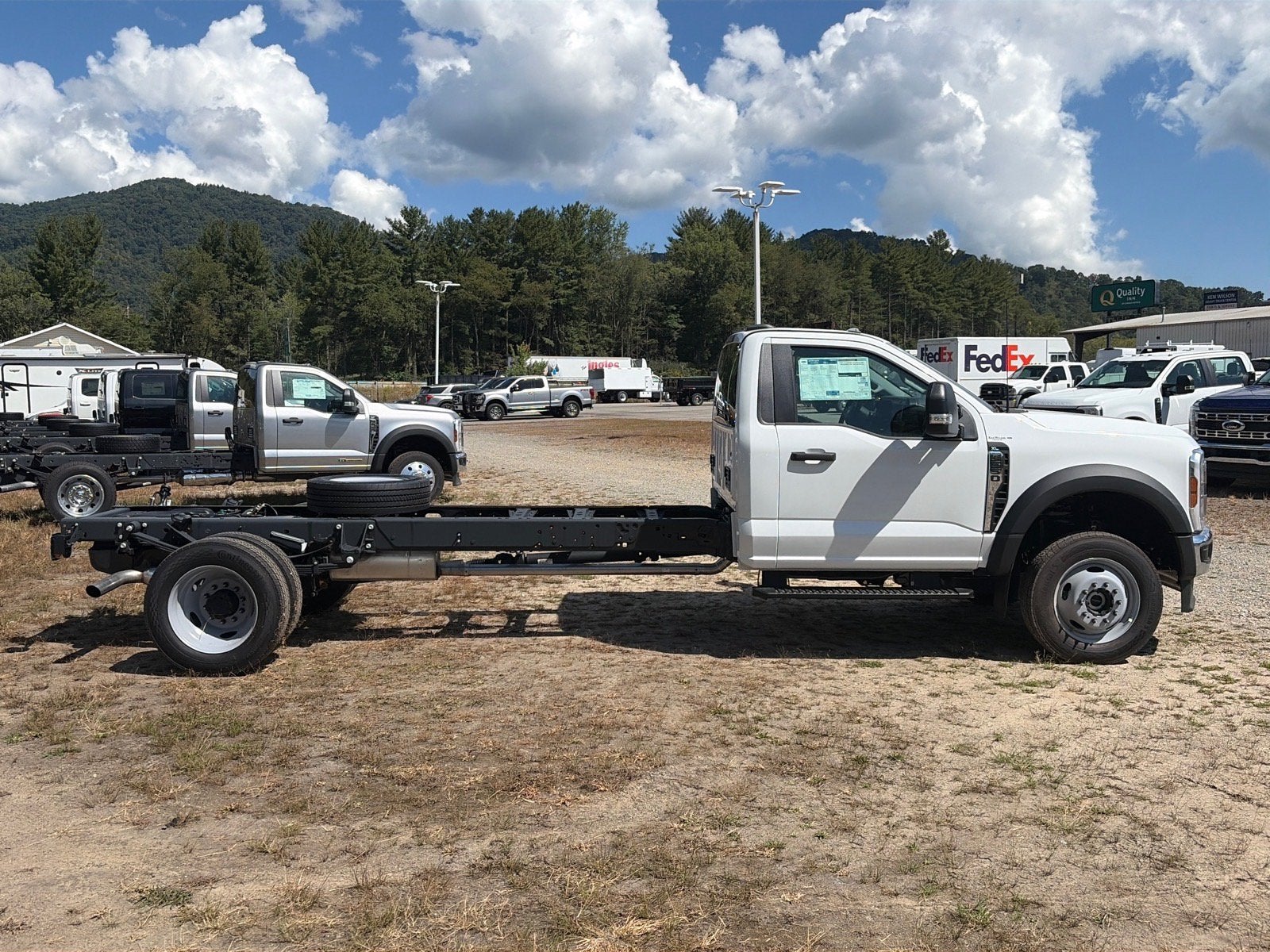 2026 Ford Super Duty F-550 DRW XL