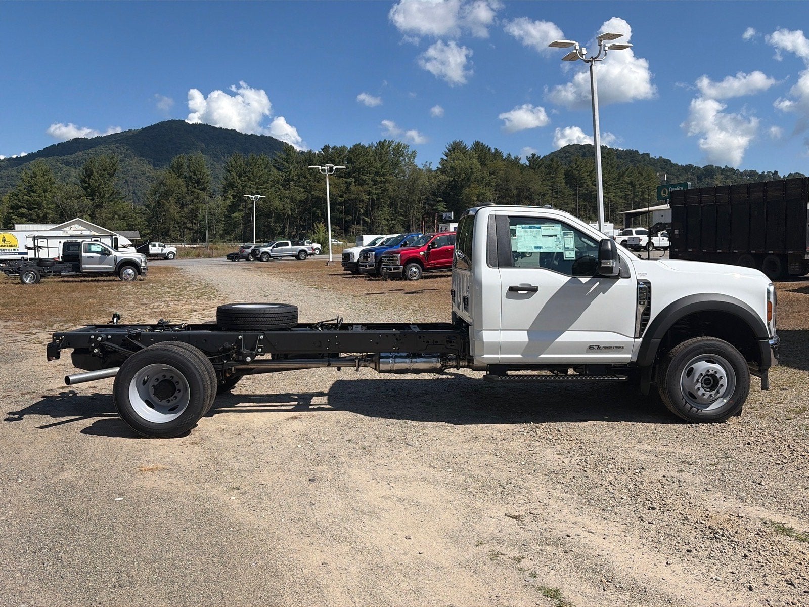 2026 Ford Super Duty F-550 DRW XL