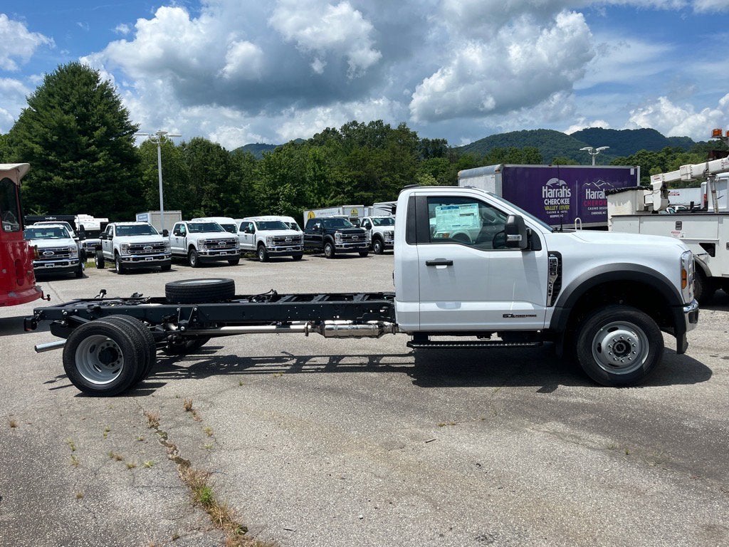 2025 Ford Super Duty F-550 DRW XL DRW