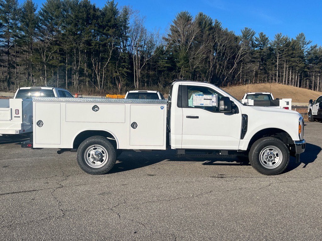 2026 Ford Super Duty F-350 SRW XL
