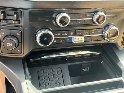 2026 Ford Super Duty F-550 DRW Lariat DRW