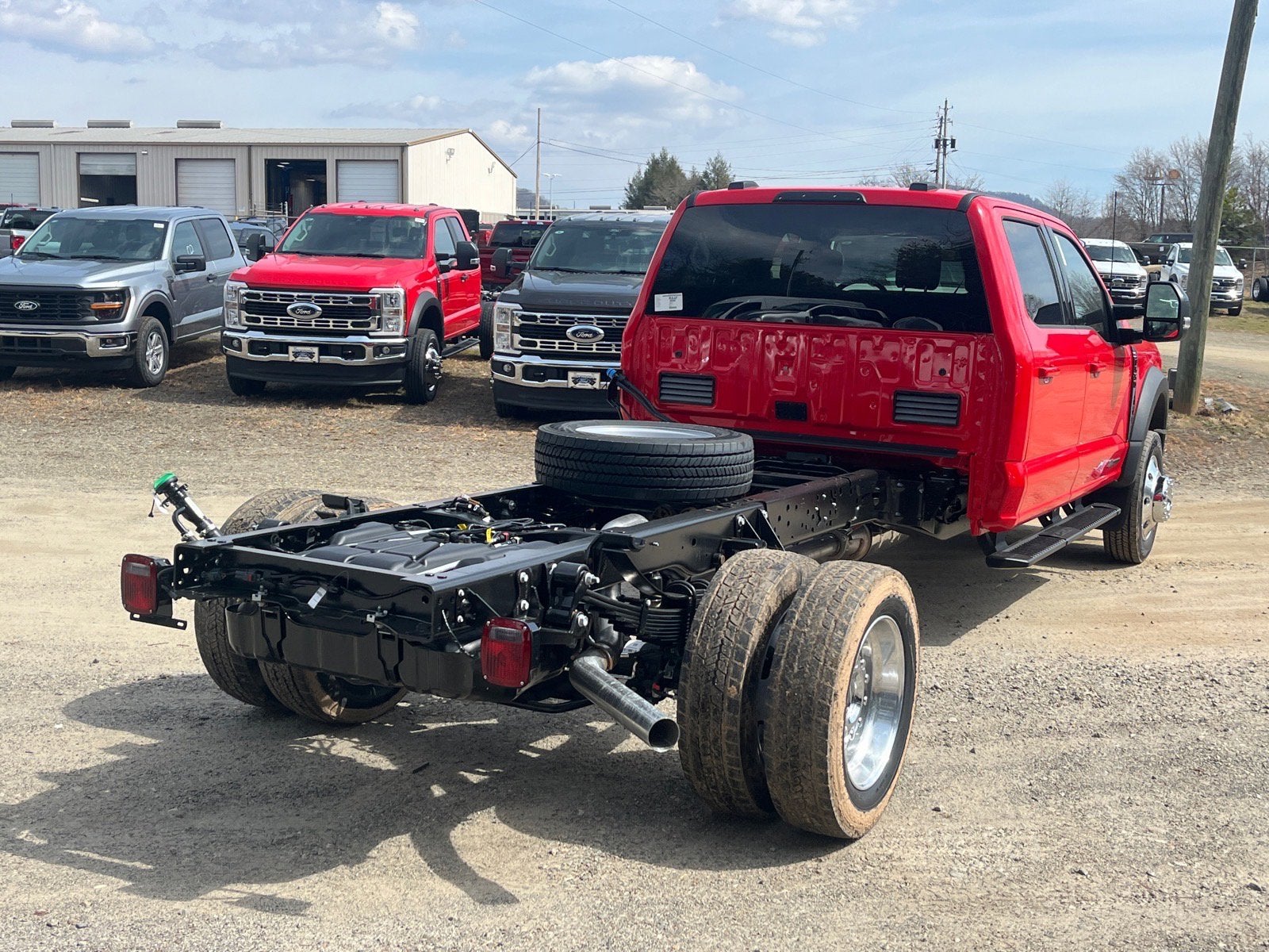 2026 Ford Super Duty F-550 DRW Lariat DRW