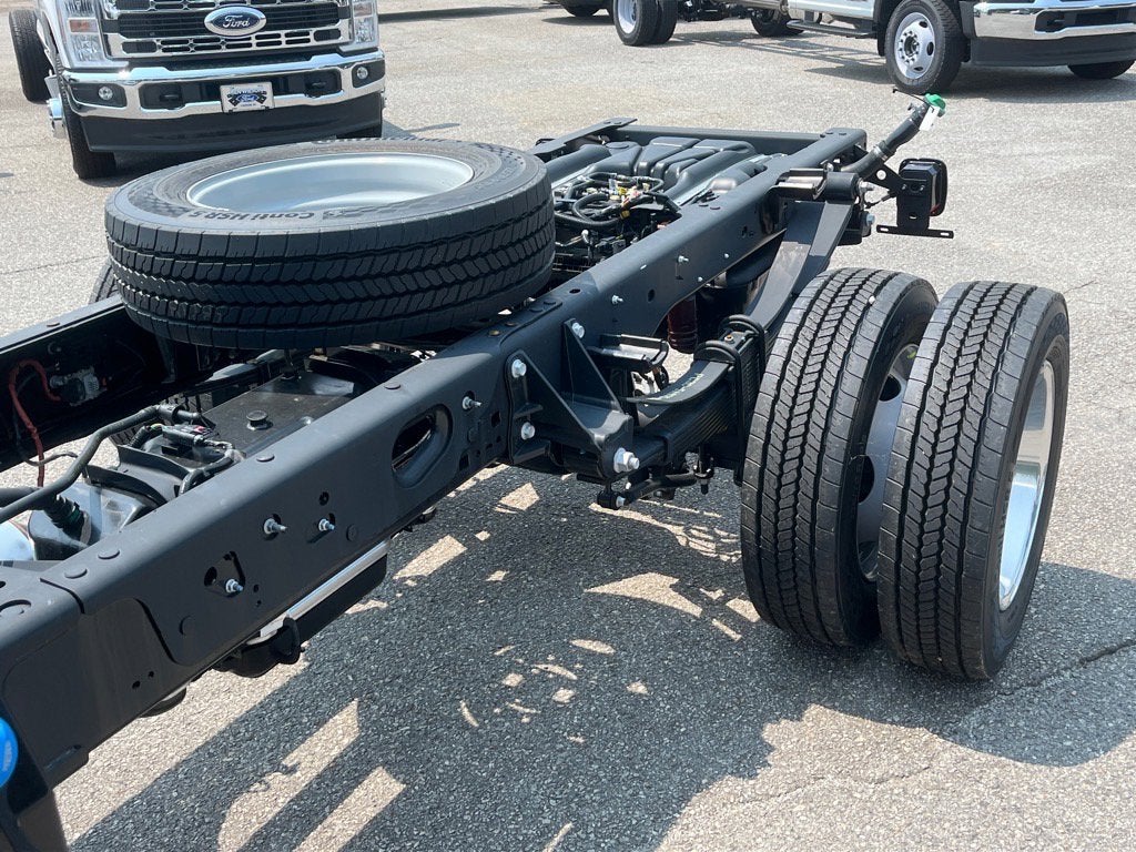 2025 Ford Super Duty F-450 DRW XLT DRW