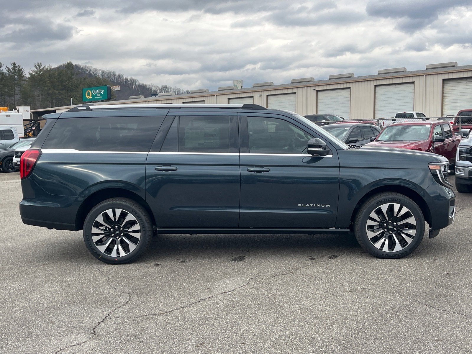 2025 Ford Expedition Max Platinum