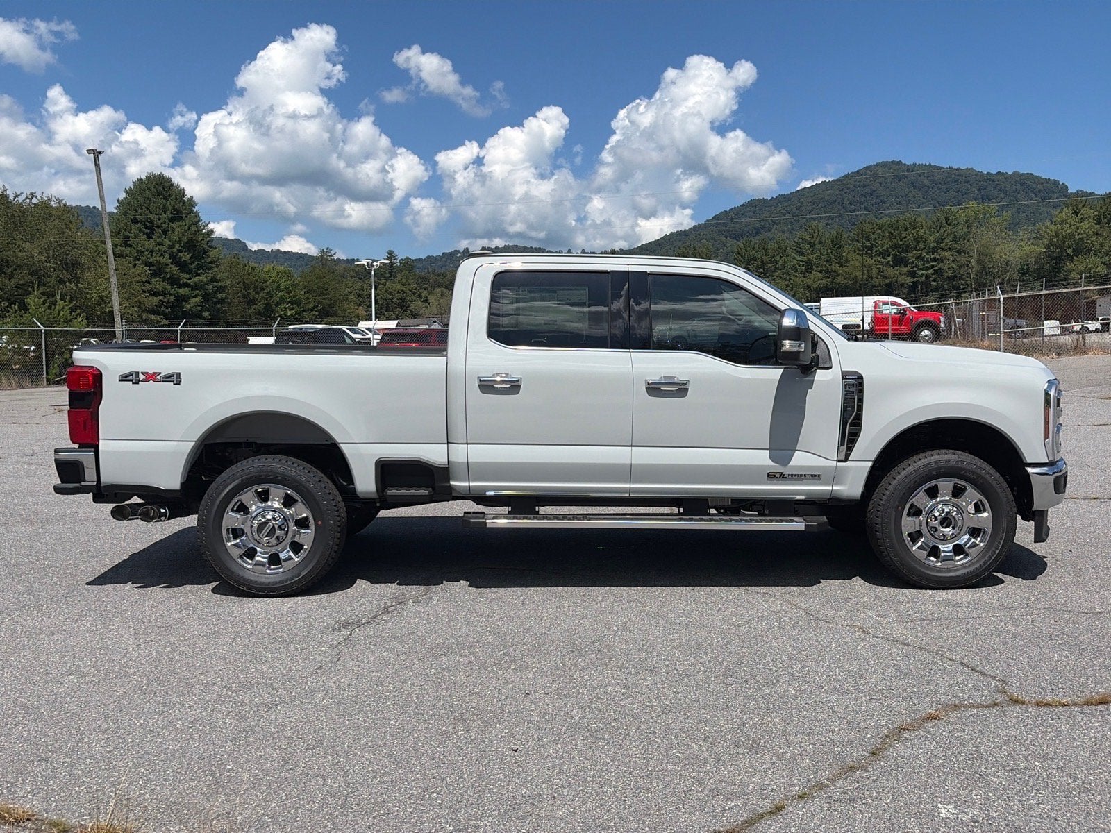 2026 Ford Super Duty F-250 SRW LARIAT