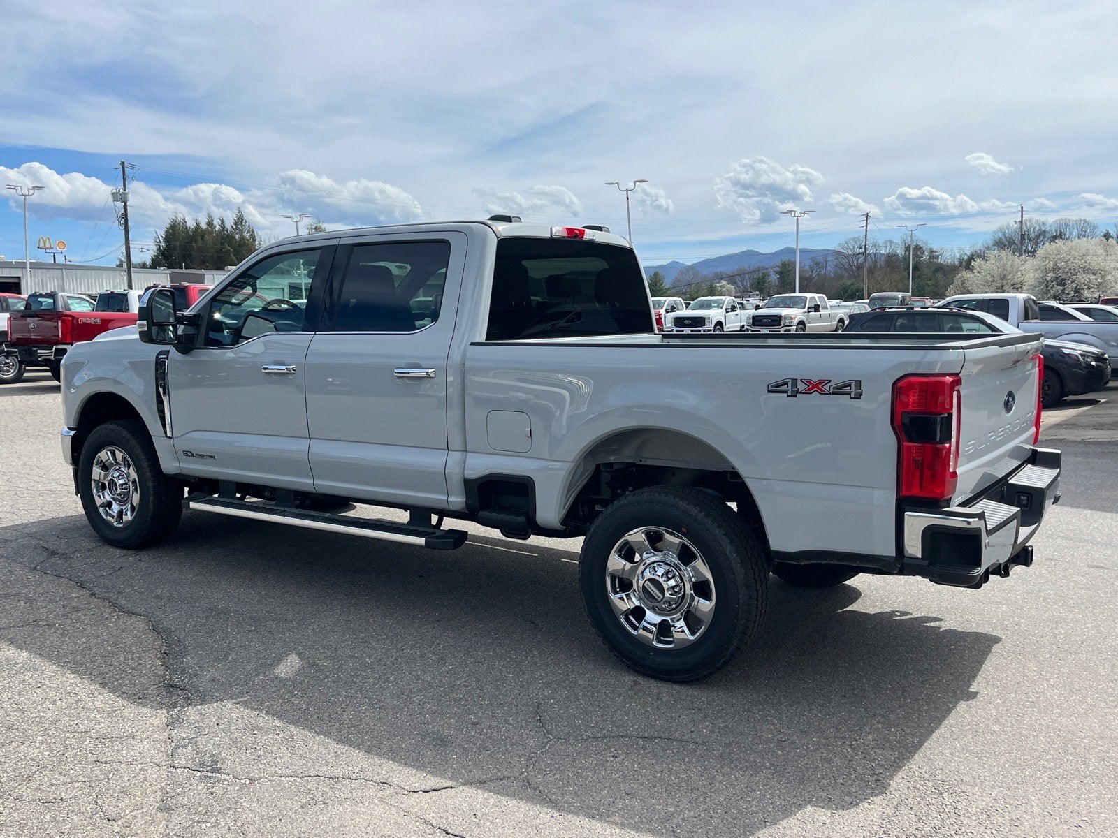 2026 Ford Super Duty F-250 SRW LARIAT