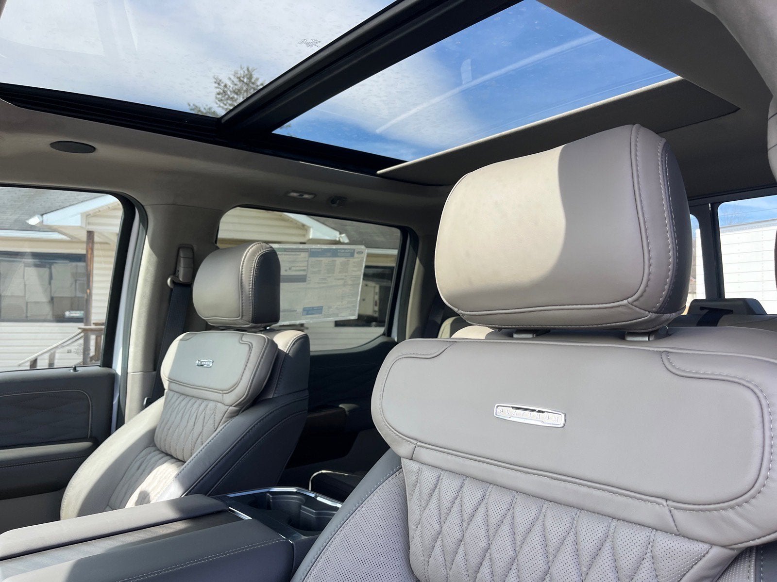 2026 Ford Super Duty F-350 SRW Platinum