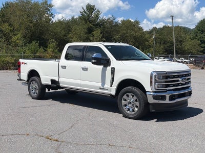 2026 Ford Super Duty F-350 SRW LARIAT