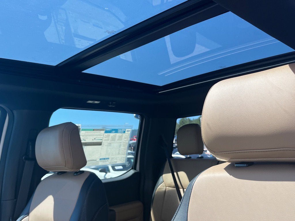 2025 Ford Super Duty F-350 DRW Lariat DRW