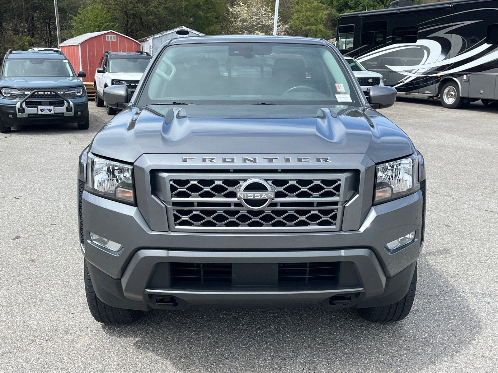 2024 Nissan Frontier SV