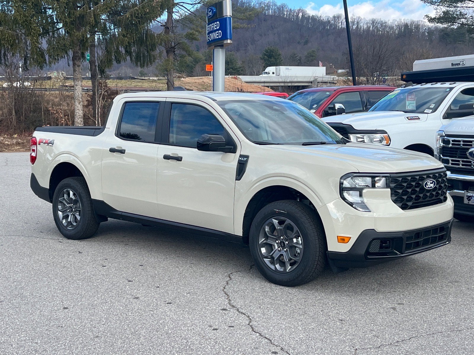 2025 Ford Maverick XLT