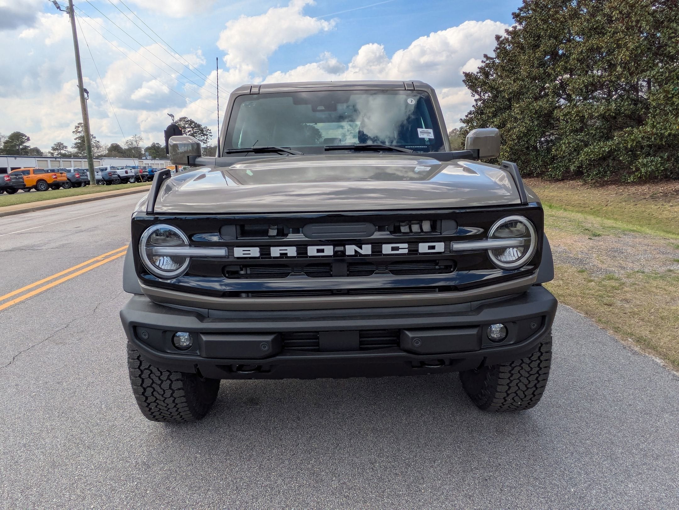 2026 Ford Bronco Outer Banks