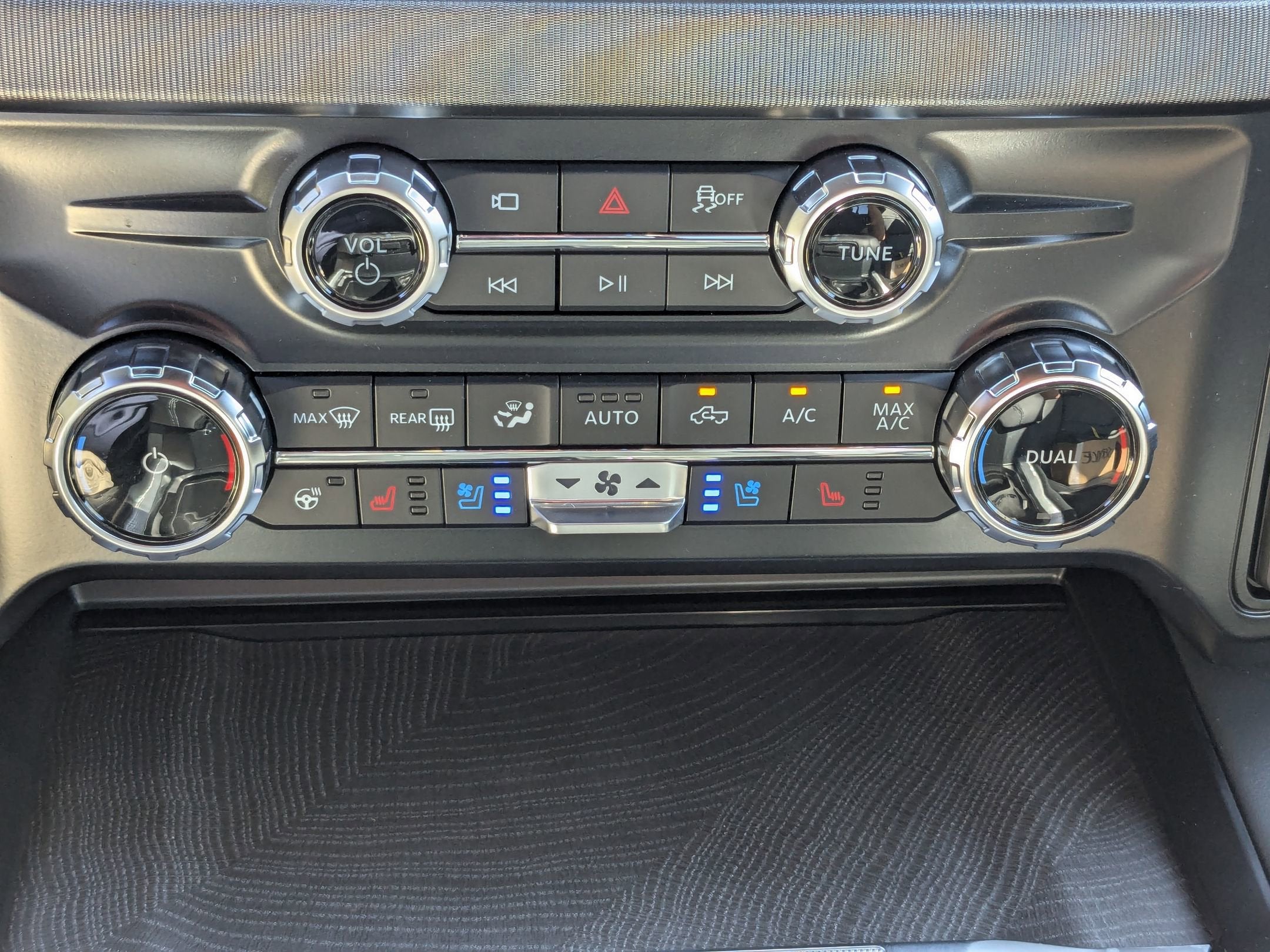 2025 Ford Super Duty F-250 SRW F-250® Platinum®