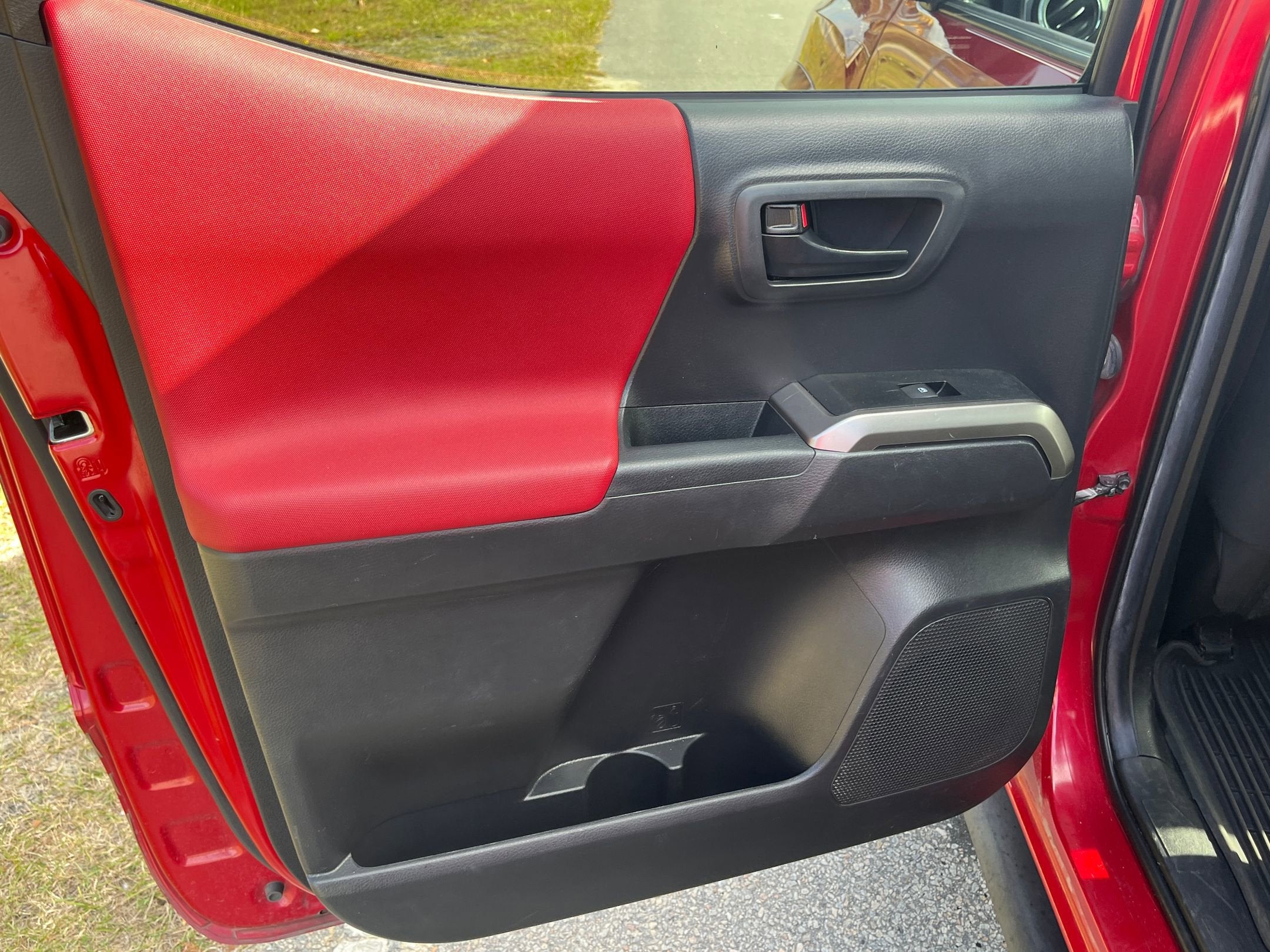 2022 Toyota Tacoma 4WD SR5