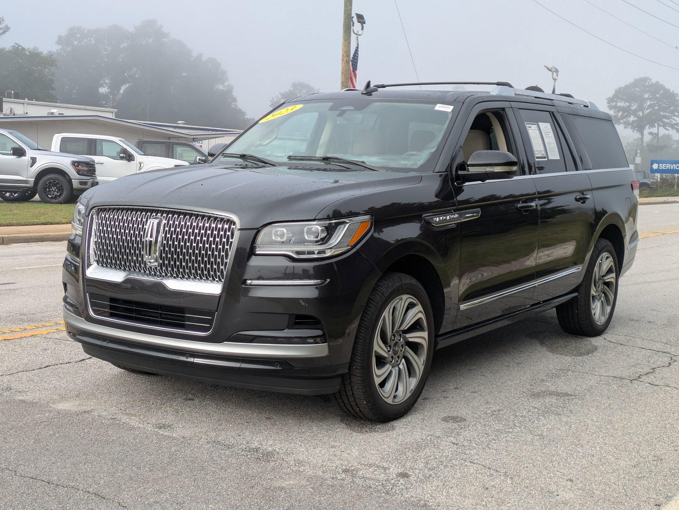 2023 Lincoln Navigator L Reserve
