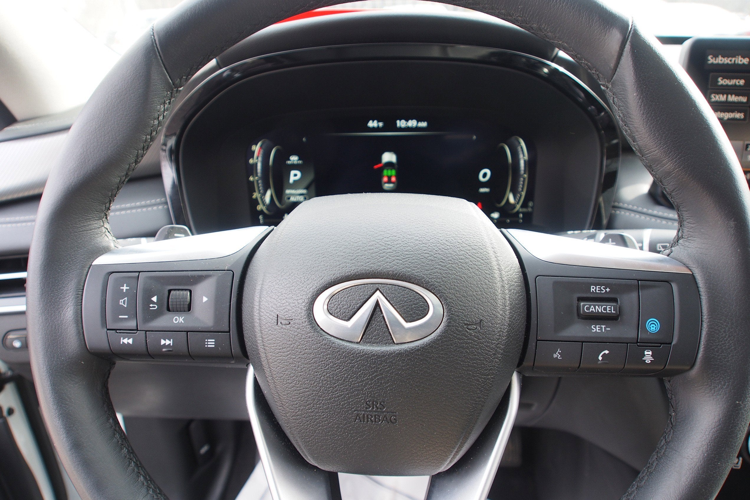 2023 INFINITI QX60 LUXE