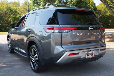 2024 Nissan Pathfinder Platinum