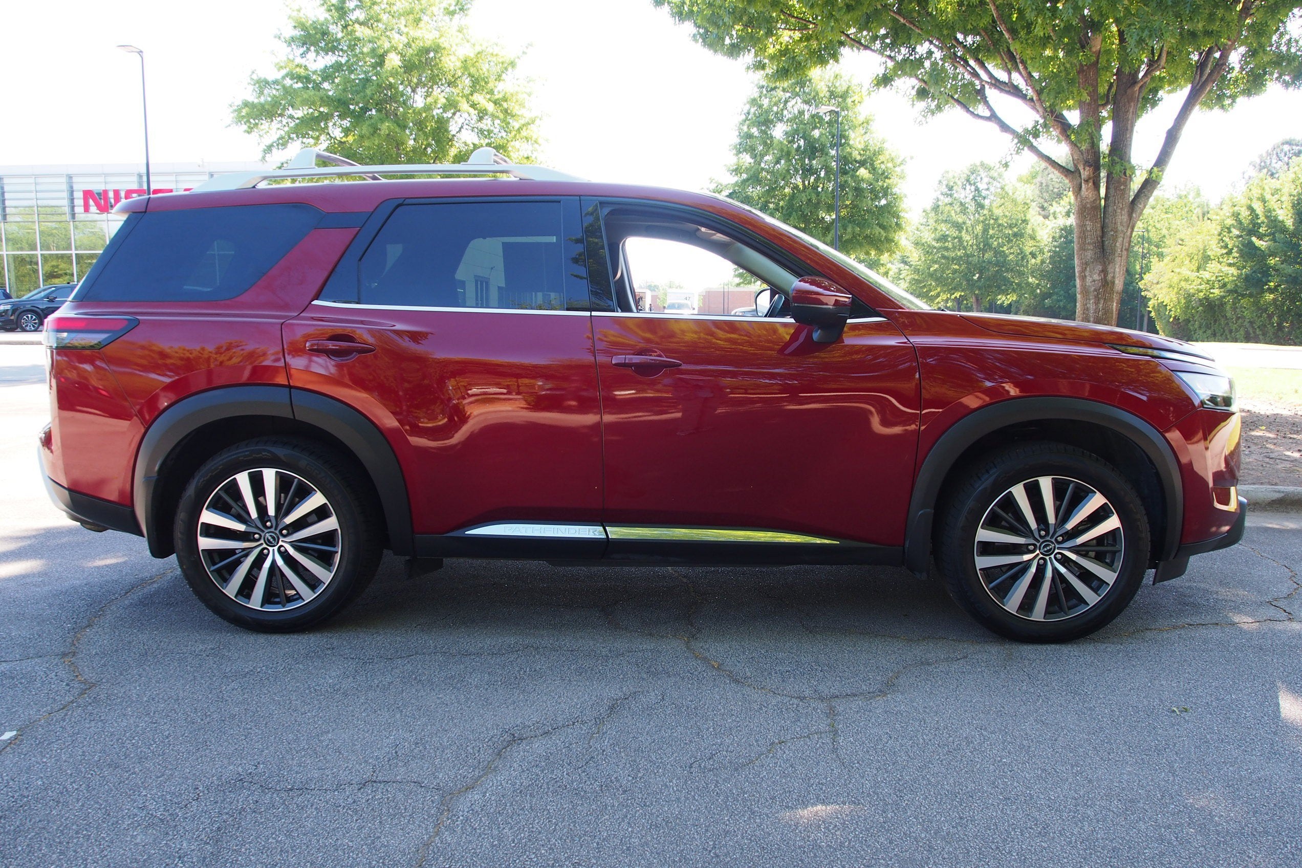 2022 Nissan Pathfinder Platinum
