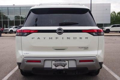 2023 Nissan Pathfinder Platinum