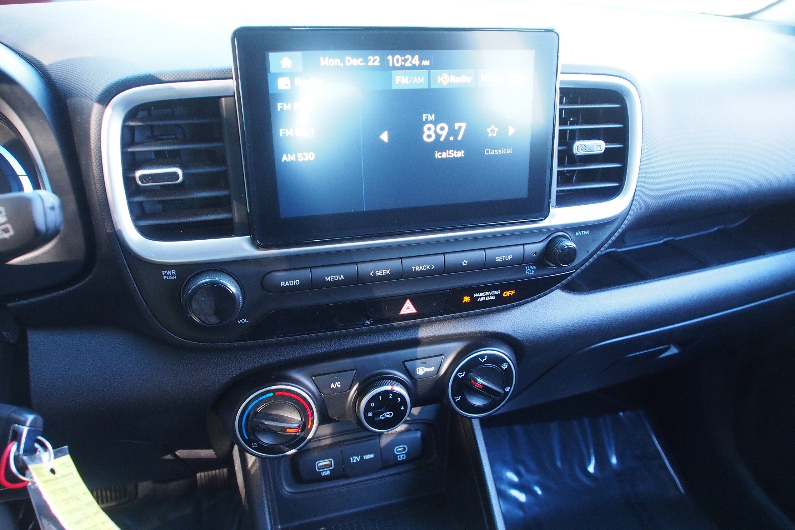 2025 Hyundai Venue SE