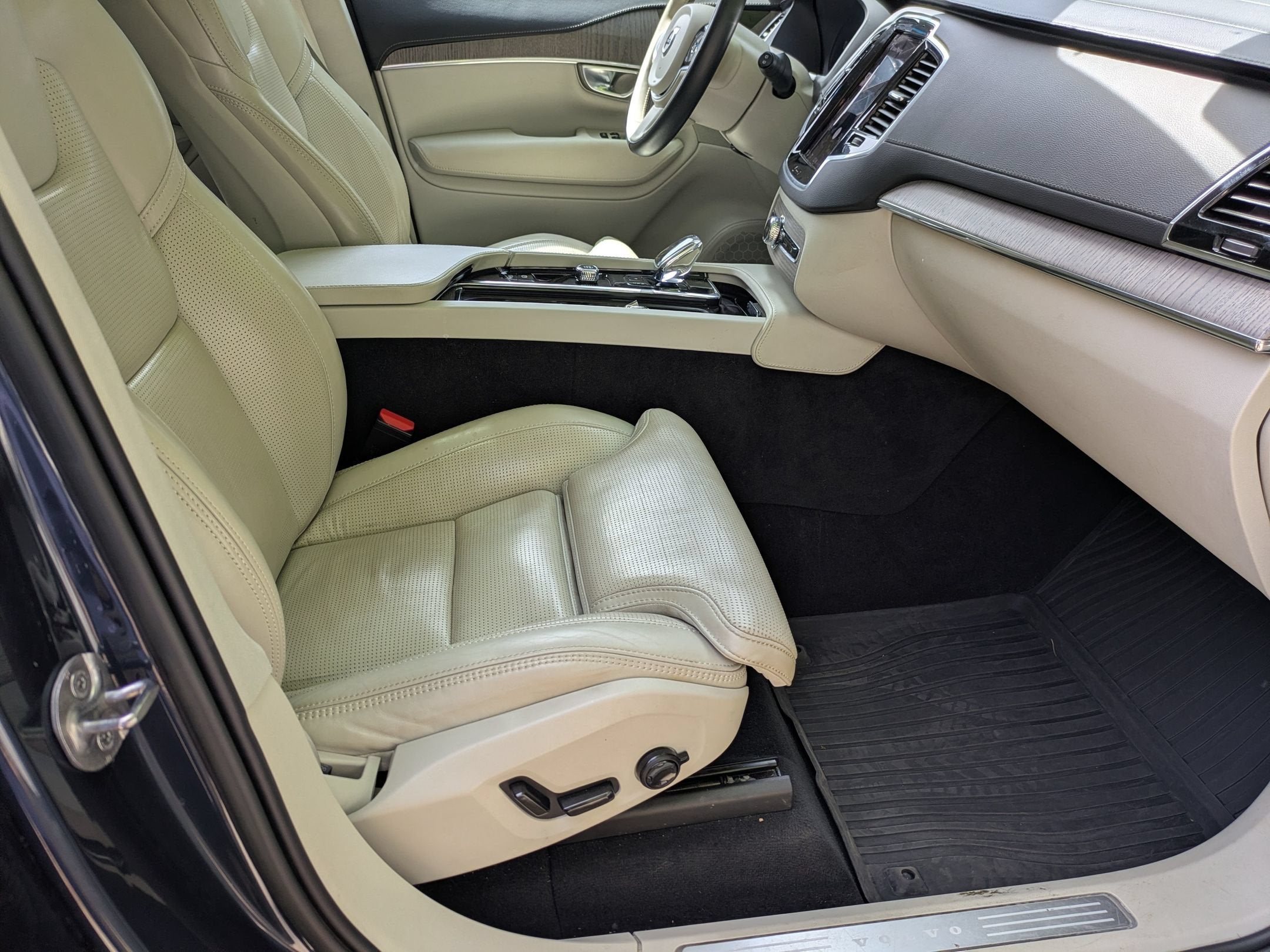 2023 Volvo XC90 Ultimate