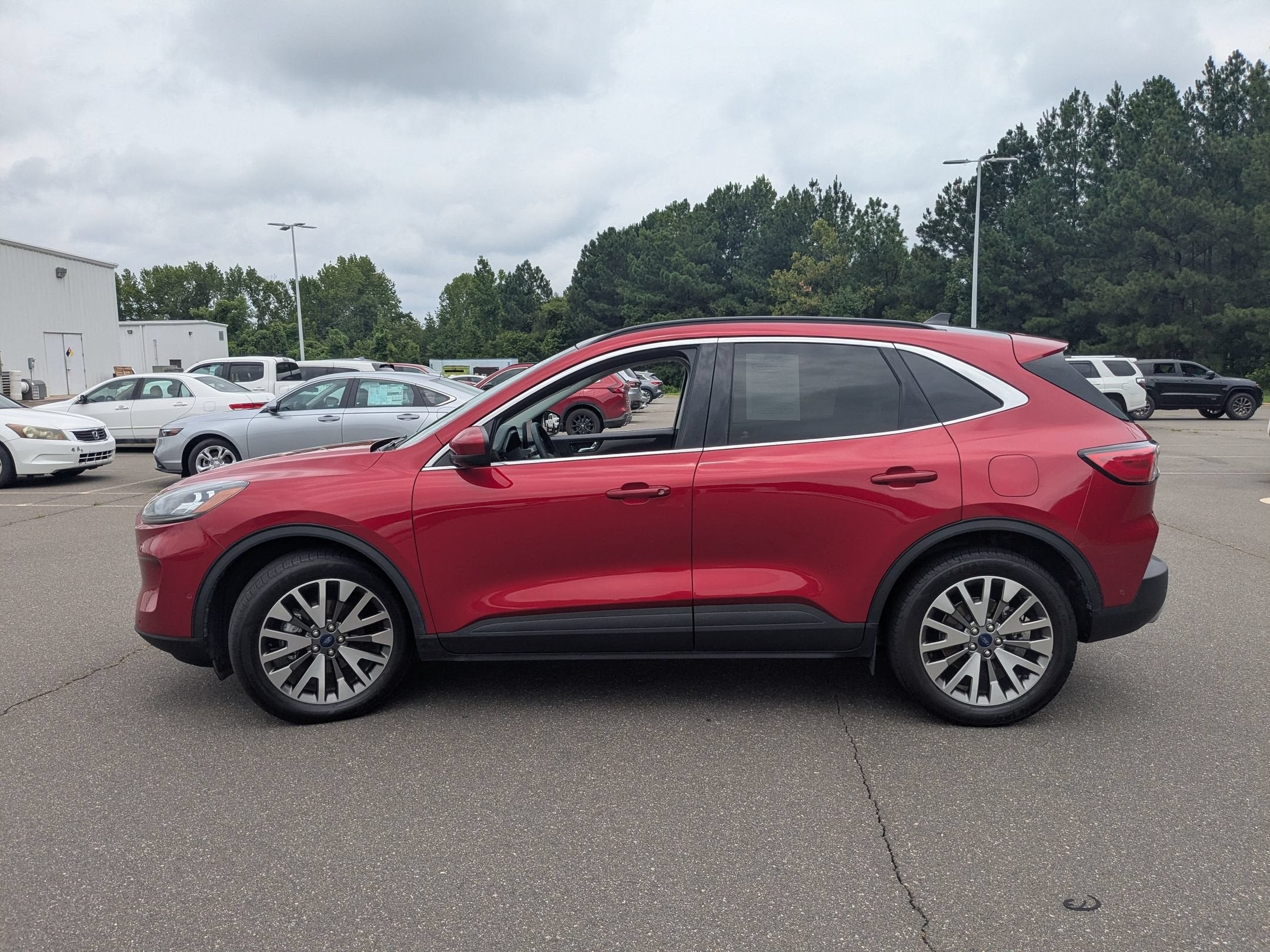 2021 Ford Escape Titanium Hybrid