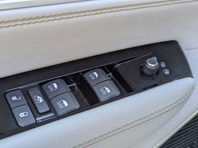 2023 Jeep Wagoneer Base