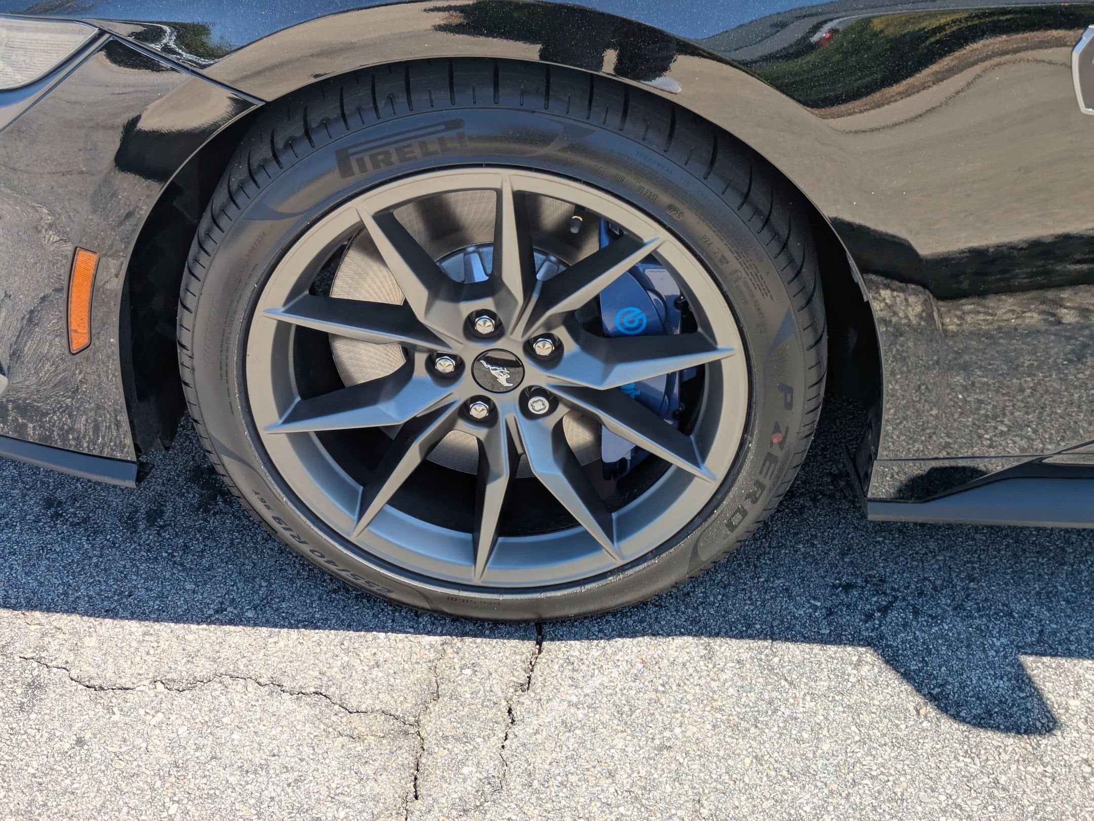 2025 Ford Mustang Dark Horse