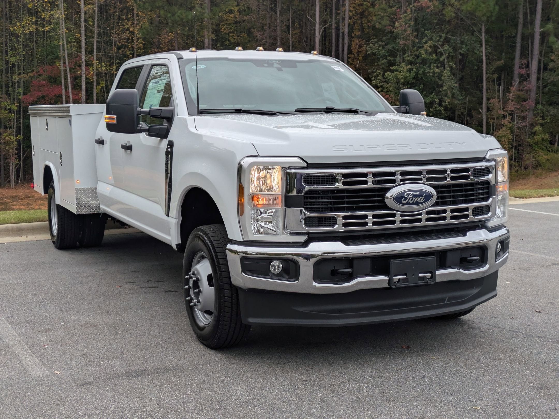 2026 Ford Super Duty F-350 DRW XL