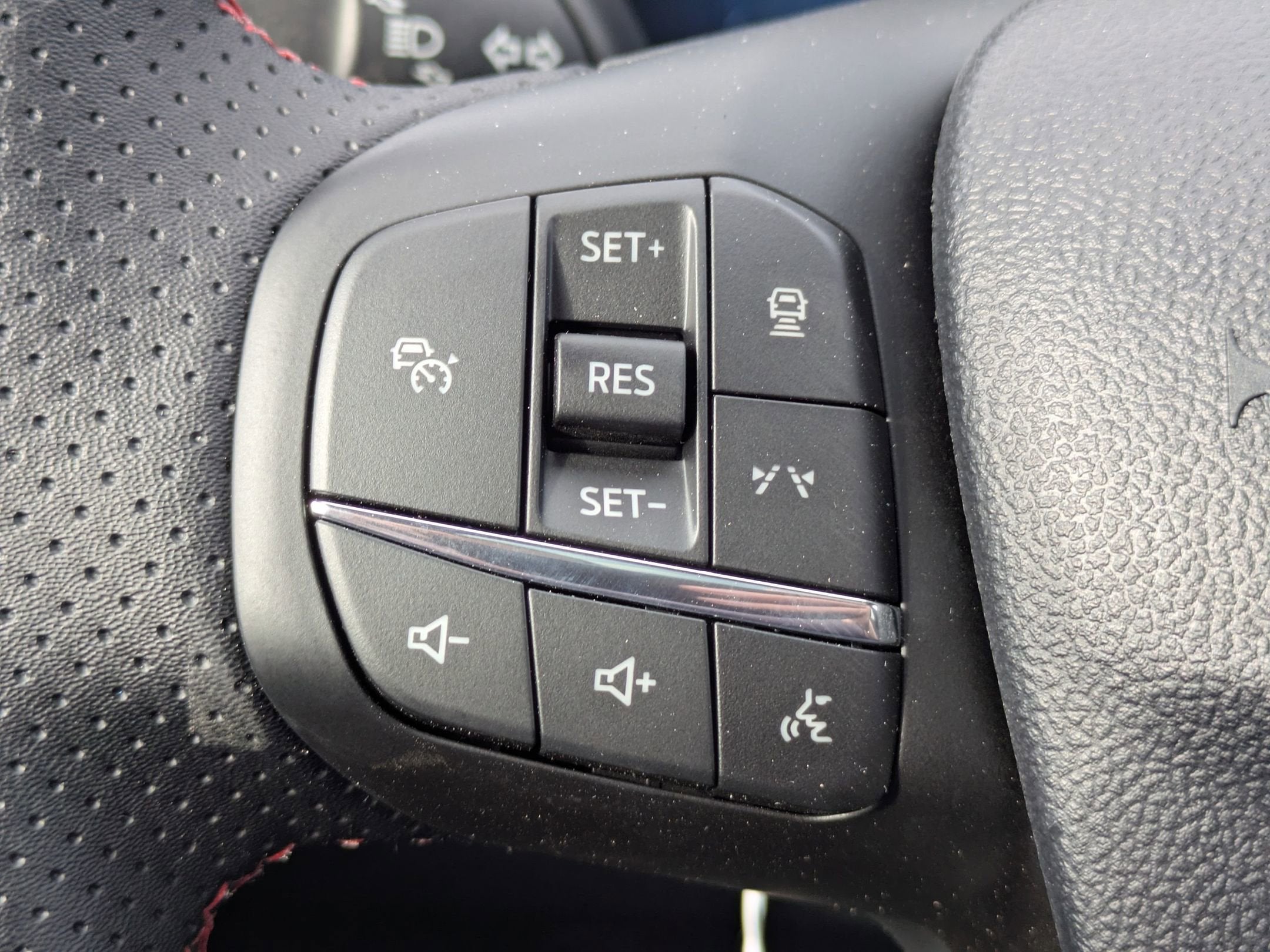 2026 Ford Escape ST-Line Elite