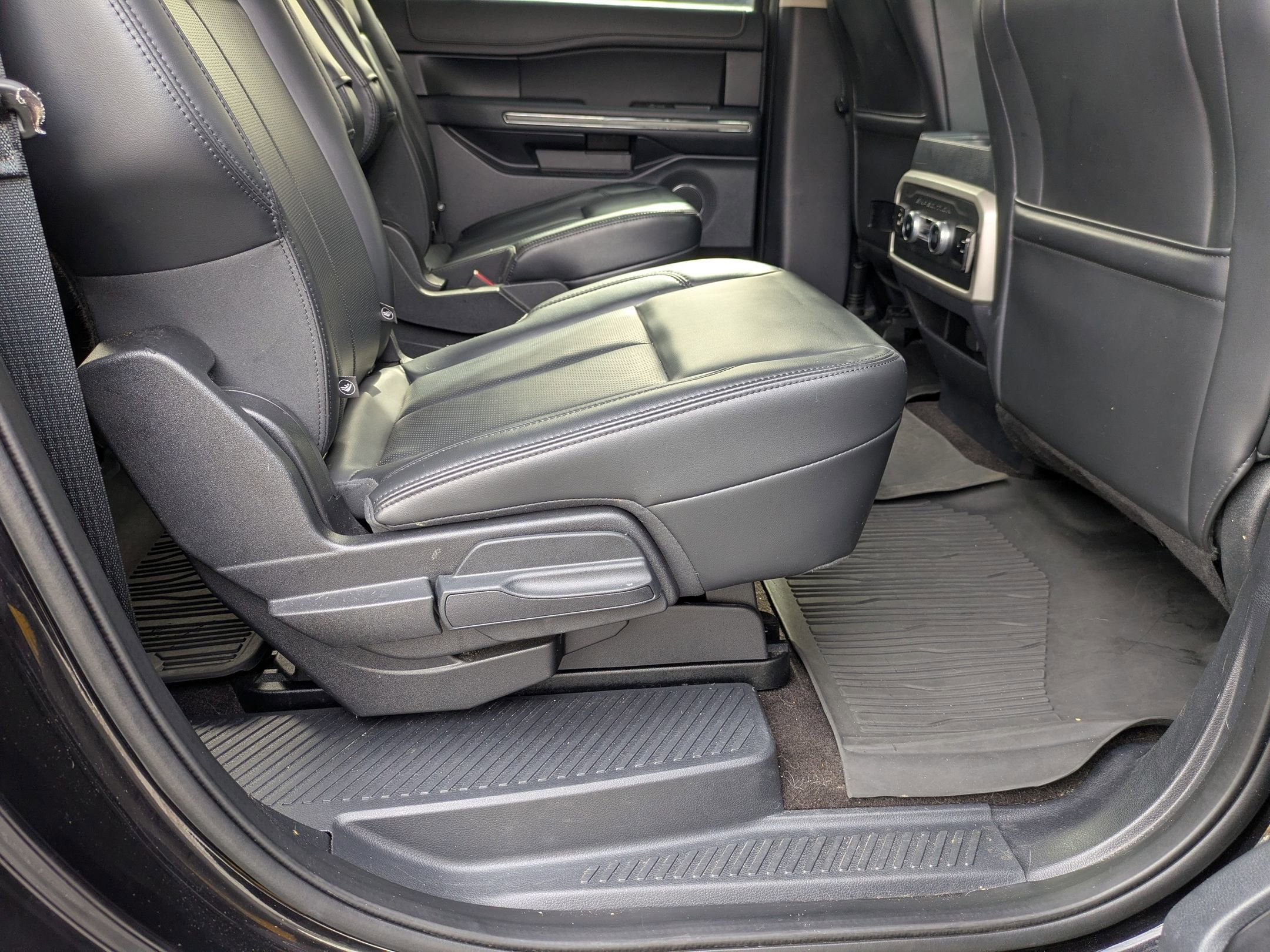 2022 Ford Expedition Max XLT